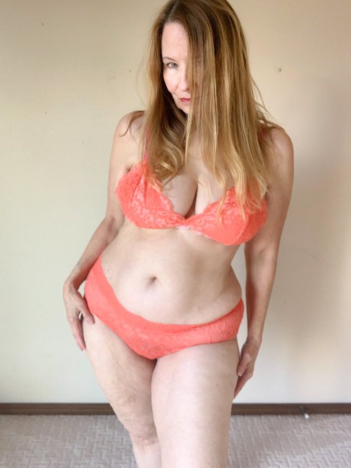 Pumpkin spice&hellip;.🧡🎃🧡  #ingerie #curvybeauty #curvyqueen #curvesinalltherightplaces #bigboobs #bigboobclub<a href="/tag/ingerie"class="tags">#ingerie</a><a href="/tag/curvybeauty"class="tags">#curvybeauty</a><a href="/tag/curvyqueen"class="tags">#curvyqueen</a><a href="/tag/curvesinalltherightplaces"class="tags">#curvesinalltherightplaces</a><a href="/tag/bigboobs"class="tags"><span>#bigboobs</span></a><a href="/tag/halloween"class="tags"><span>#halloween</span></a><a href="/tag/cleavage"class="tags"><span>#cleavage</span></a><a href="/tag/witch"class="tags"><span>#witch</span></a><a href="/tag/halloweencountdown"class="tags"><span>#halloweencountdown</span></a>