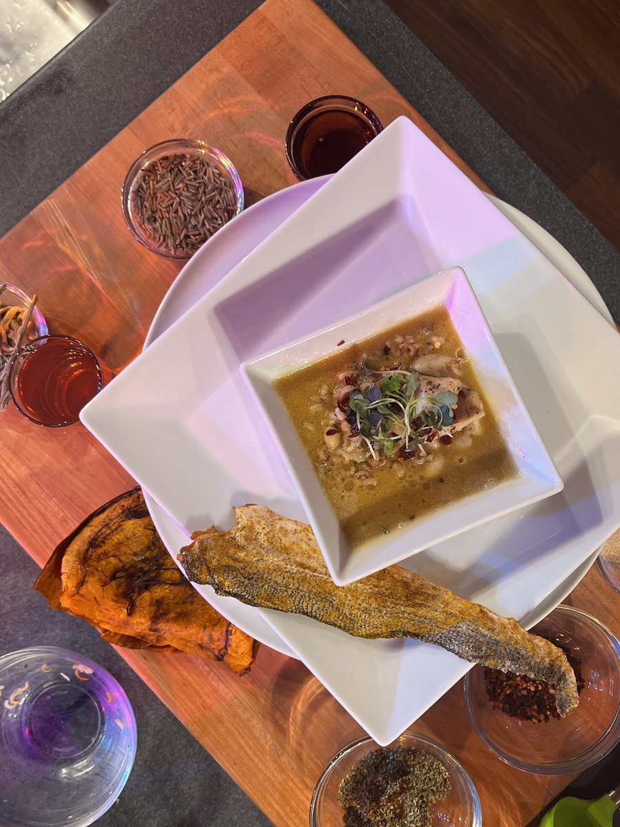 chefjoseandres's tweet photo. Everyone’s always looking for the next food trend. If you ask me..it’s been here all along. We have so much to learn from Native American cooks &amp; chefs, we just have to listen. Thank you @Yazzie_TheChef for joining my @GWtweets Class @amhistorymuseum to share your story &amp; cooking https://t.co/LIQJPLQBMg
