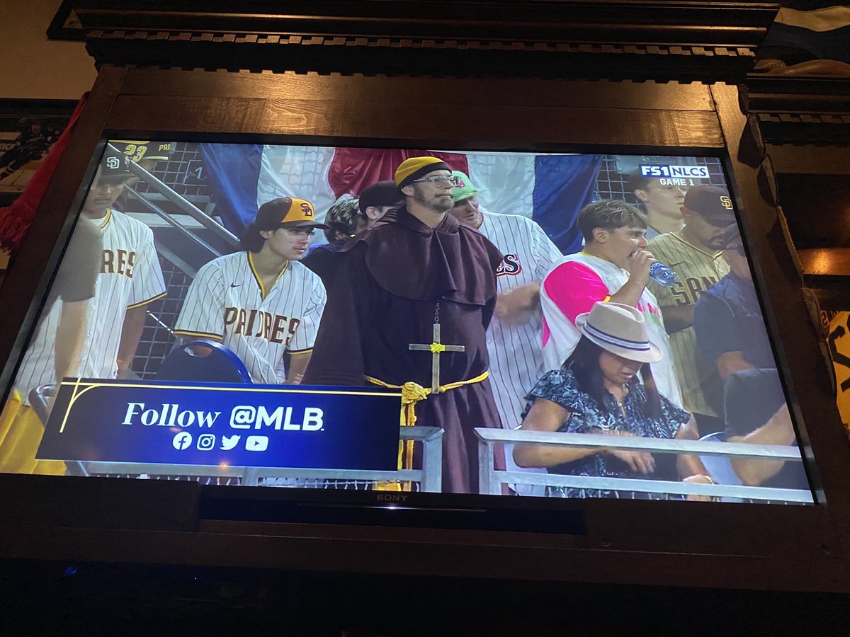 stoutsd's tweet photo. ⁦@DancingFriar⁩ let’s go Padres!! https://t.co/nKkyxPugSX