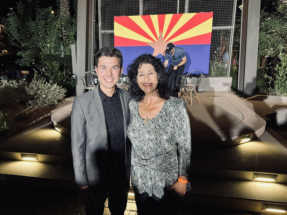 darrow4az's tweet photo. Good to be with our next Governor @KariLake tonight. #AZLD8 #VoteDarrow #StateHouse https://t.co/L56OVGuJLf