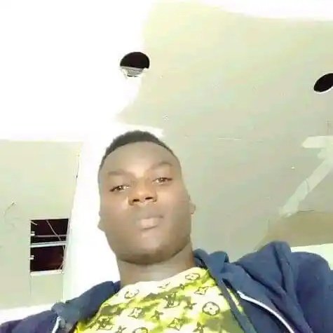 langbana's tweet photo. #NewProfilePic https://t.co/gZM4eRaszv