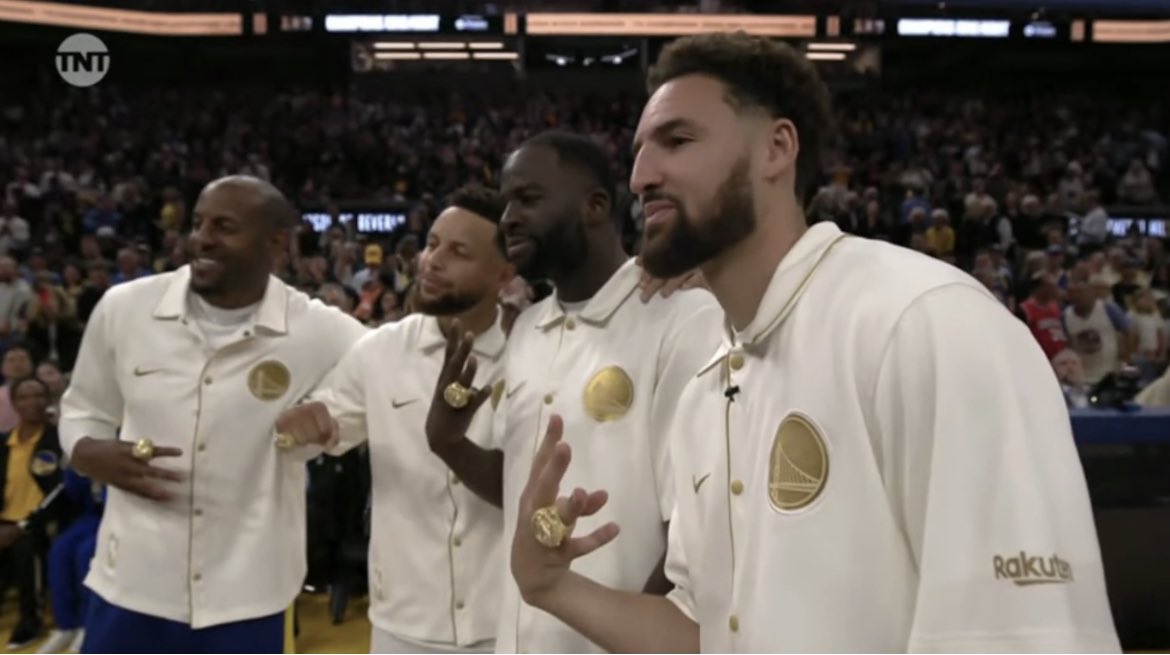 DubsWorld7's tweet photo. Legendary Moment 🔥🔥🔥🔥 https://t.co/dSqAFlK2G0