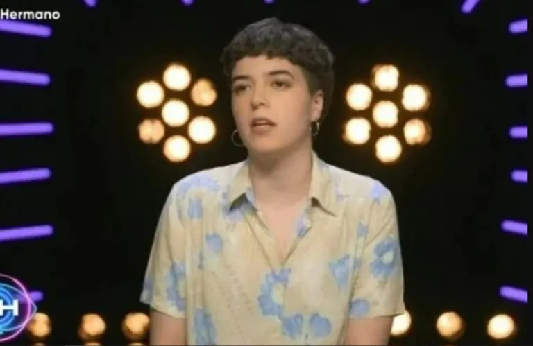 Gran Hermano: una participante se cansó de las cámaras, se bañó desnuda y lanzó un pícaro comentario lanacion.com.ar/espectaculos/g…