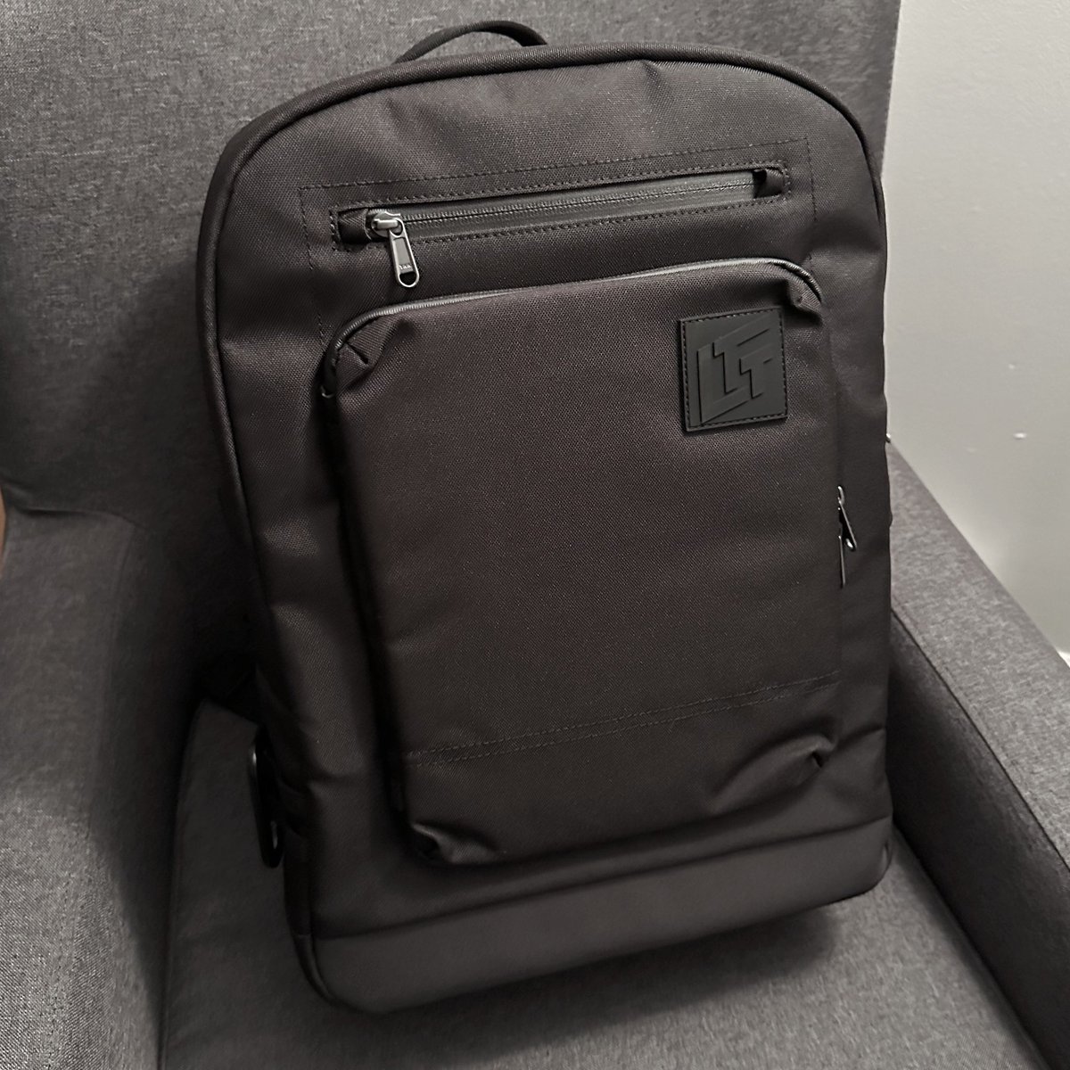 JNichs56's tweet photo. Might be the first person in WV with the LTT backpack 🤩 Can’t wait to try it out! @LinusTech / @linusgsebastian #LinusTechTips #LTTStore https://t.co/ju5cPMAUPL