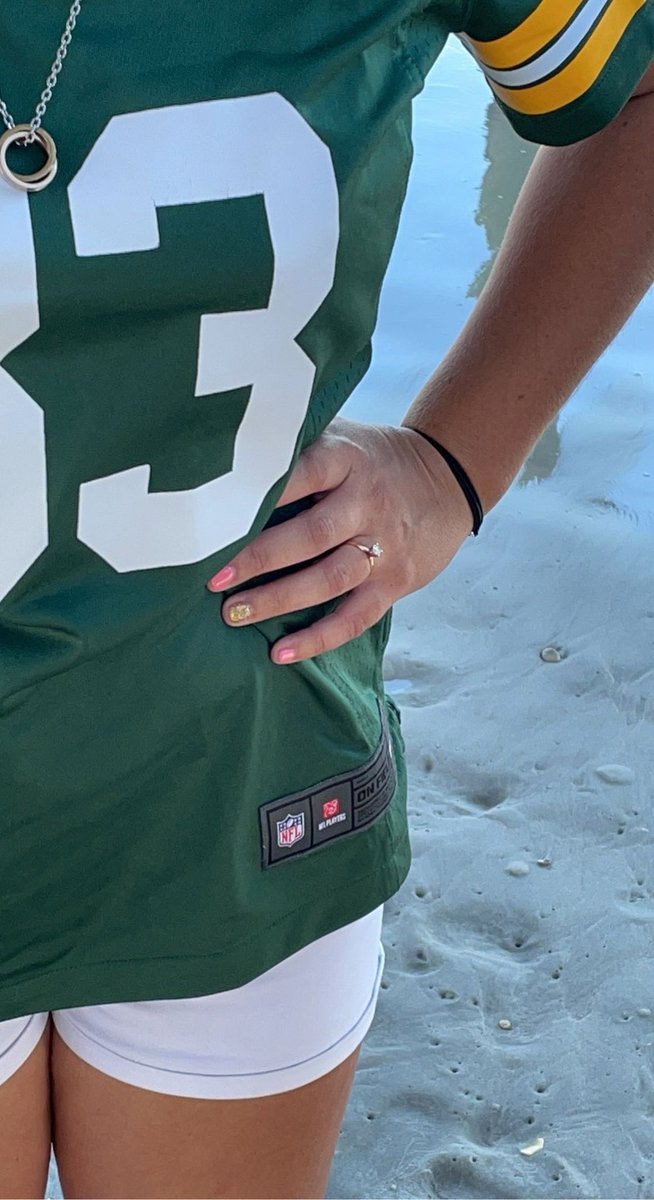 packerscrzy89's tweet image. Got the “W” in my @Showtyme_33 jersey this weekend! #IMENGAGED

Hoping for a shout out from @Showtyme_33! 🙌🏻🙌🏻 #GoPackGo