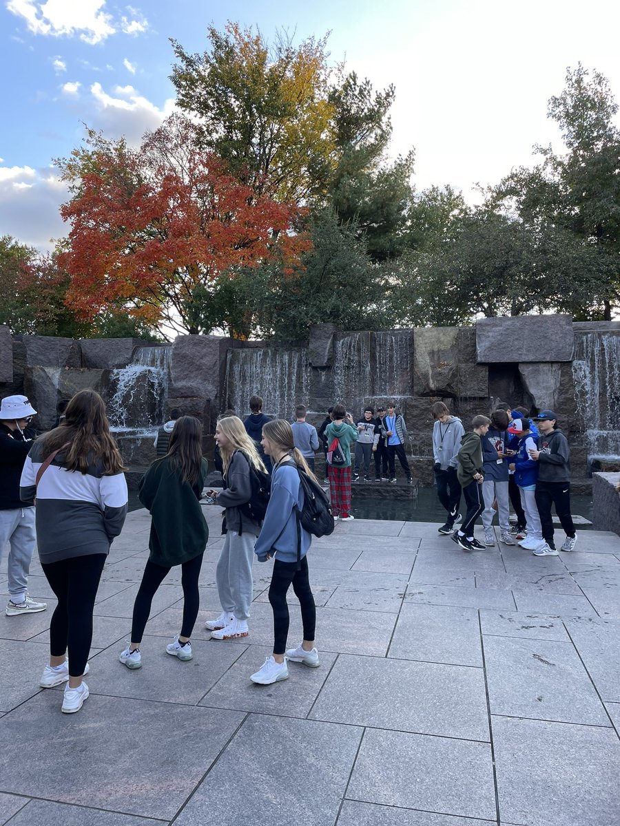 wilch_beth's tweet photo. And when we are not posing for those selfies and group photos⦠our walking adventures. I logged 14,890 steps today! #KMSDC22 #bus4fun https://t.co/OhSO4hzPhT