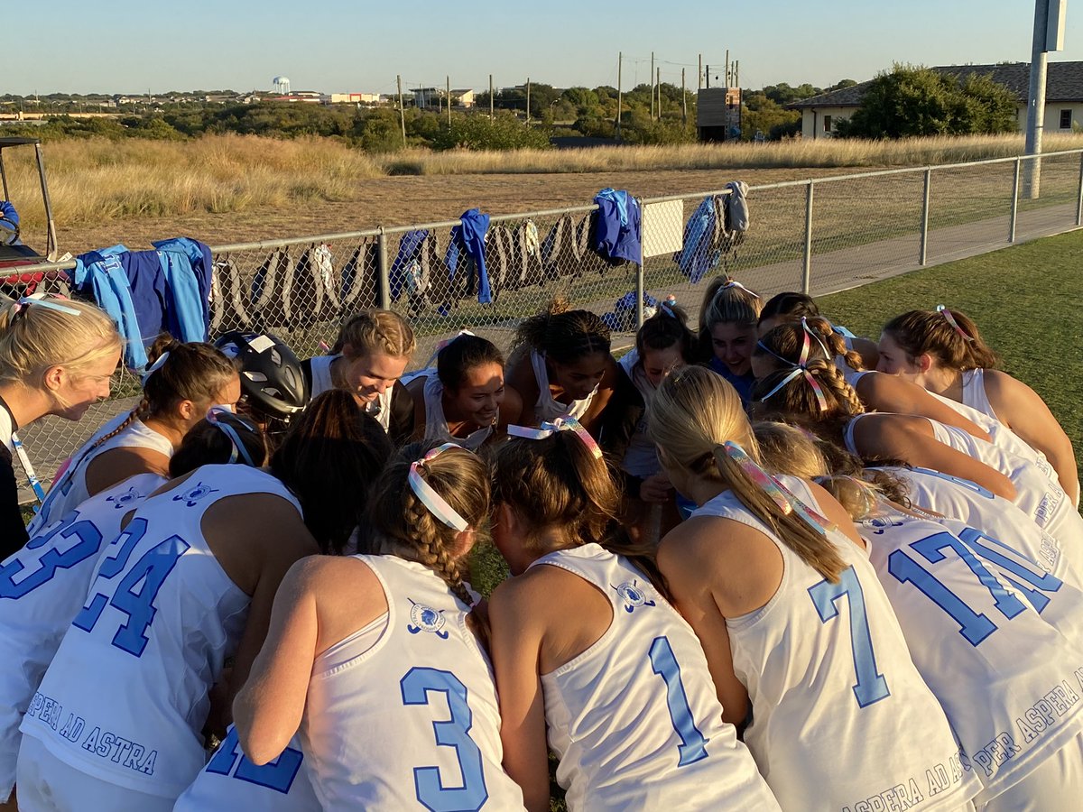 tvsfieldhockey's tweet photo. Oh happy day! JV with a last minute goal to beat Hockaday 2-1 and V with a 2-1 win against the Daisies as well. So excited for the program and the girls who make this happen. Keep it up! One more this week, back to work tomorrow. #huptrojans #pbtg #💙 https://t.co/wAMaJrPwR7