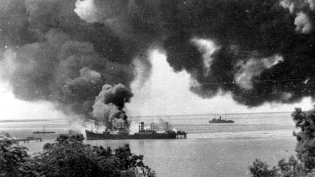 The bombing of #Darwin in 1942 was one of the darkest days of #WW2 in Australia. Join us in Feb 2023 for the anniversary of the day that the war came to Australia, and to pay your respects to the people who fought and died in the attack. battlefields.com.au/bombing-of-dar…
