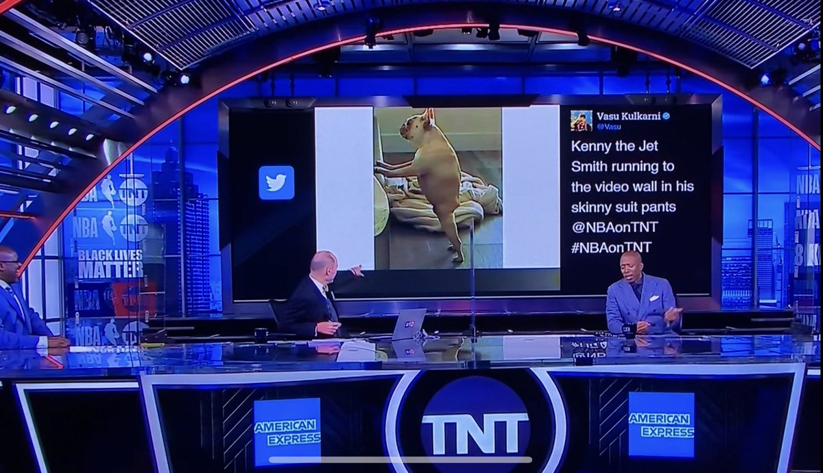 Thread 🧵 on an incredible story from this summer that I was waiting to tell.

Back during the 2020 bubble season, I made a meme of <a href="/TheJetOnTNT/">Kenny Smith</a> which ended up becoming the most famous meme of all time on @NBAonTNT. It got so popular, my friends made t-shirts with the meme on it.