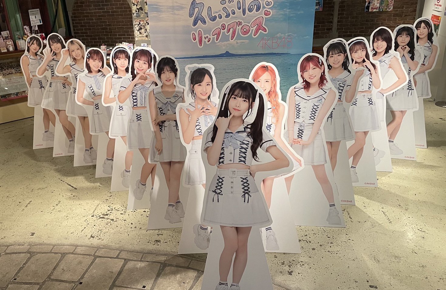 AKB48 渡辺麻友 等身大パネル　タワーレコード　キャンペーン AKB48 渡辺麻友 等身大パネル タワーレコード キャンペーン