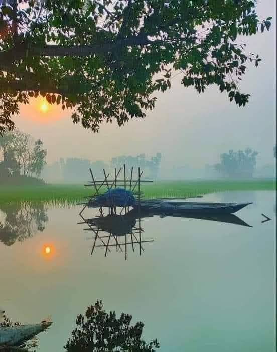 প্রতিদিন সূর্যাস্তের মধ্য দিয়ে  জীবন থেকে বিদায় নিচ্ছে একটি দিন। আর এমনি  হাঁটি-হাঁটি পা-পা করে আমি/আমরা মৃত্যুর দিকে এগুচ্ছি। 😥🙄...