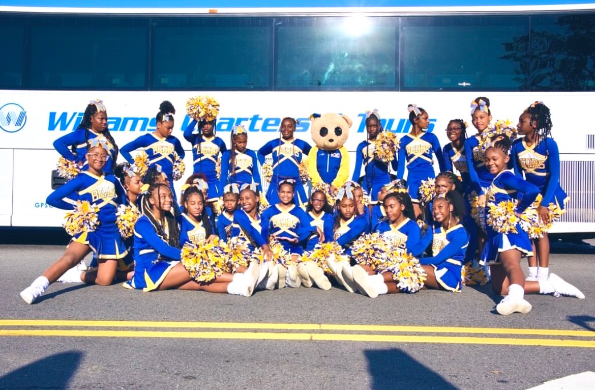 BCMSCheer_Dance's tweet photo. We had a blast at the Return of the Fairburn Fall Festival! Thank you for the opportunity @CityofFairburn ! #BCMSBlueDiamonds #BCMSHoneyBearCheer #AllBearCreek ππ―π @BearCreekMS https://t.co/USroCkeCjM