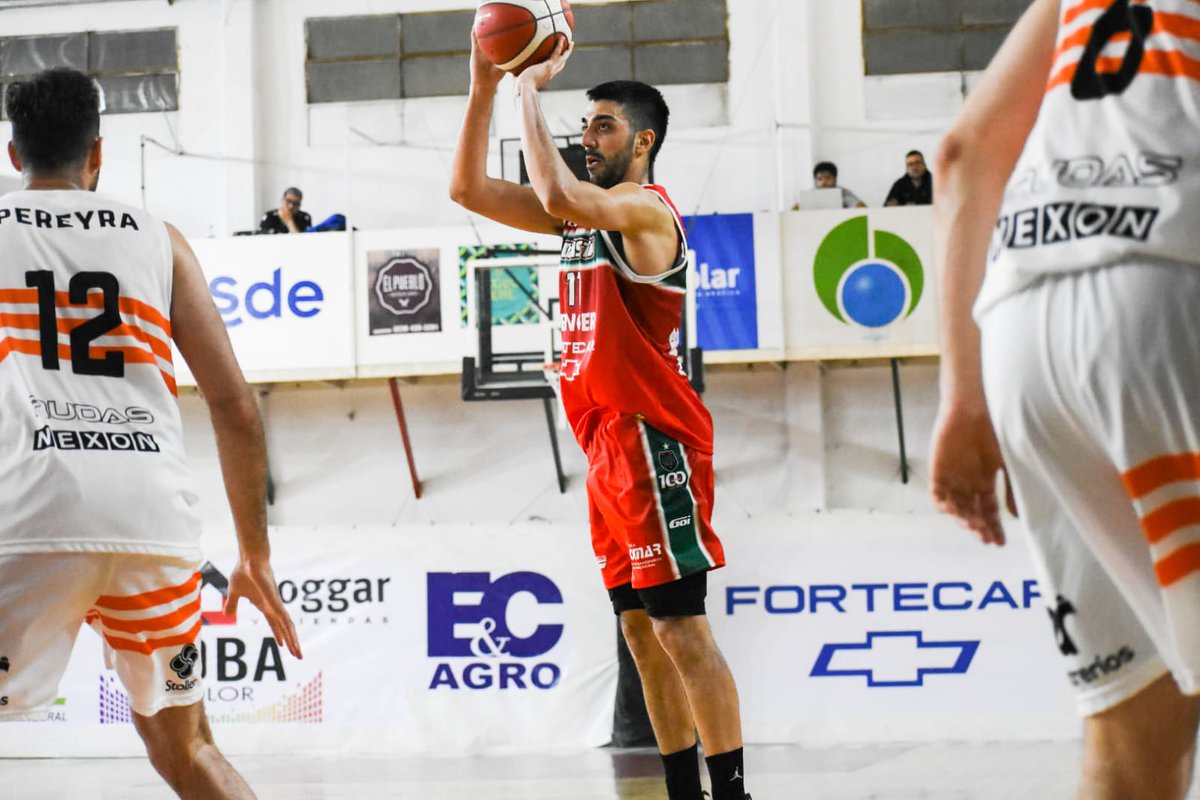 🏆 <a href="/LigaARGbasquet/">La Liga Argentina</a>
🏀 Zona Sur
➡️ Resultado 18/10

✅ <a href="/SomosCiclista/">Club Ciclista Juninense</a> (1-0) 87-69 (0-2) <a href="/estudiantescdia/">Club Estudiantes Concordia</a> ❎

Contundente triunfo de Ciclista sobre Estudiantes para arrancar con el pie derecho. <a href="/Manulambrisca11/">Manu Lambrisca</a> lideró al local con 21 pts.

📸 <a href="/LigaARGbasquet/">La Liga Argentina</a>