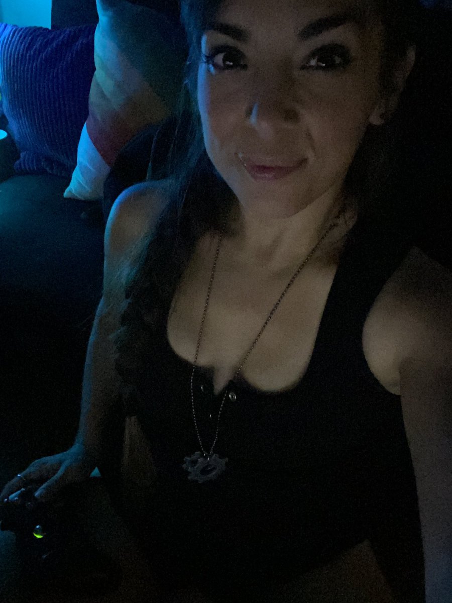 Back in that COG grind. #GearsofWar

Join me? twitch.tv/HoneyNutHeroine 😉