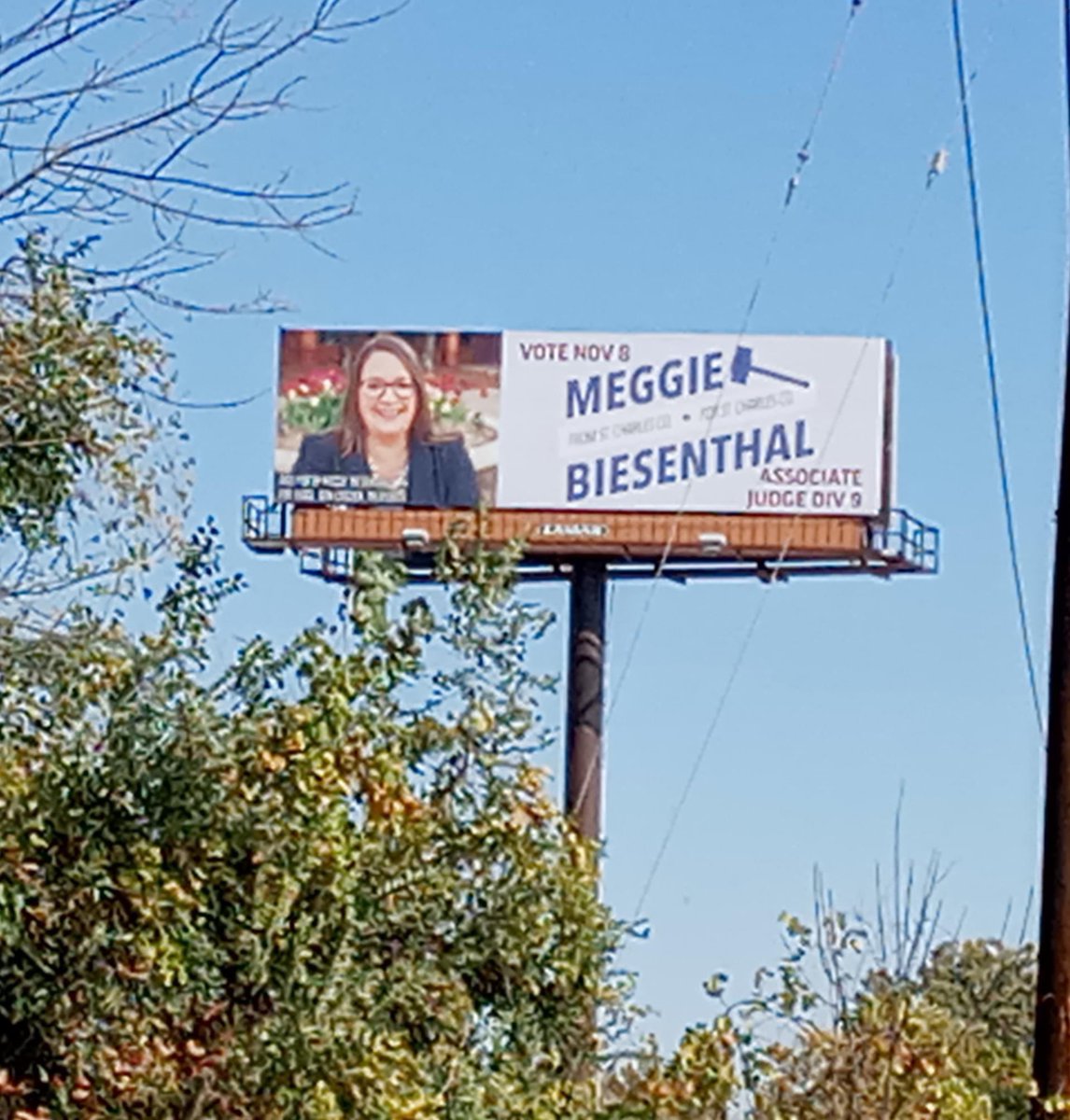 MeggieBiesenth1's tweet photo. Have you spotted it yet?! https://t.co/4ajQGI6fca