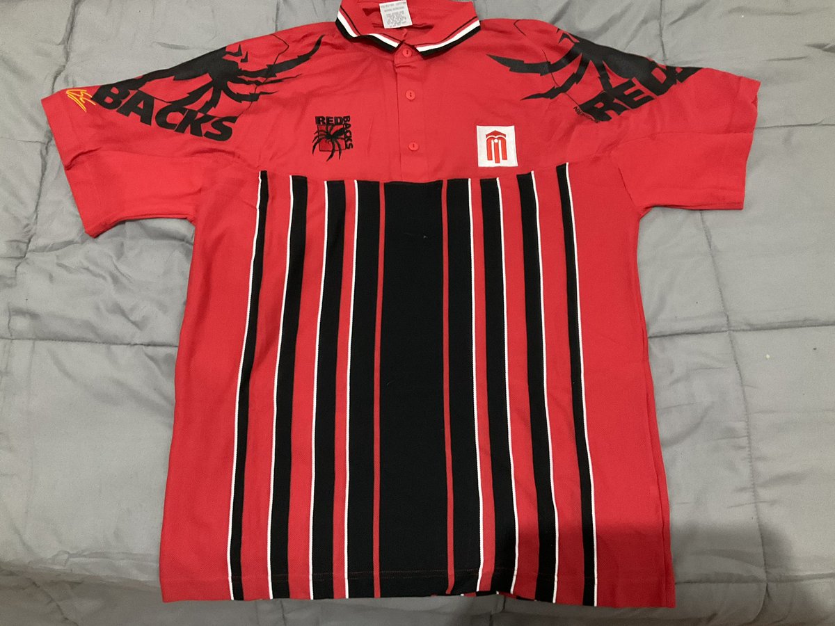 RedbackJim's tweet photo. More unbelievably generous cricket clothes from @JoeScuderi1
#BarCodeDesign #Mint https://t.co/BY2Lg7oQMl
