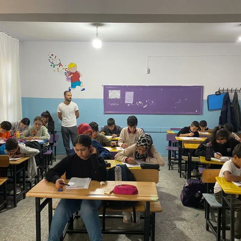 "Başarı her gün tekrarlanan küçük çabaların toplamıdır."
 Tüm kademelerdeki öğrencilerimize yönelik deneme  sınavı  uyguladık.📝🥇📚 Emeklerinden dolayı öğretmenlerimize teşekkür eder, tüm öğrencilerimize başarılar dileriz.📚📝