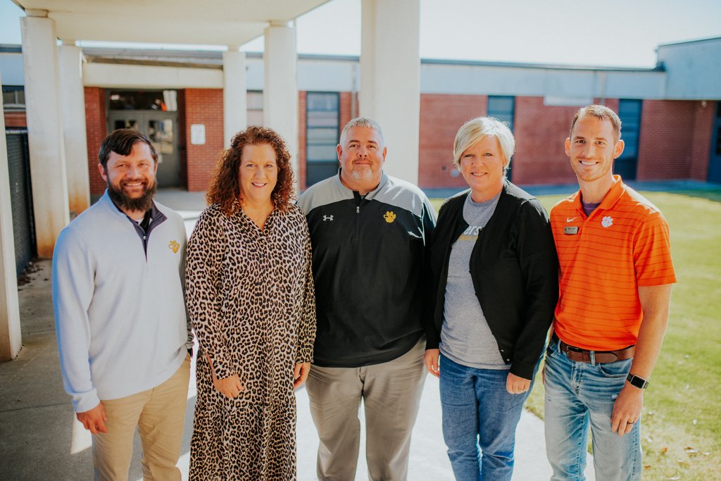 AndersonDist3's tweet photo. Happy Principals Month to these five fantastic leaders! We are thankful for their continued dedication to #A3Students! 💛 https://t.co/mleqdCR563