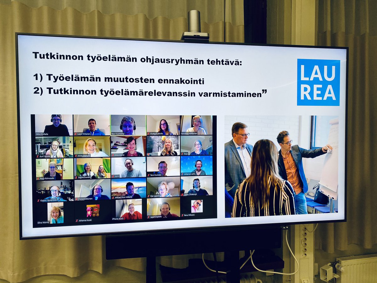 IlkkaKurkela's tweet photo. Huippupäivä! ✅ Visioimme @laureauas työelämän ohjausryhmässä katsetta tulevaisuuteen ✨👍☄️ Upea porukka innokkaita ihmisiä pohtimassa korkeakoulujen ja työelämän yhteistyötä, kiitos kaikille🙏🙂 Käytössä Sitran #Tulevaisuustaajuus -menetelmä, jota oli hieno kokemus fasilitoida. https://t.co/0CKrQbAqEz