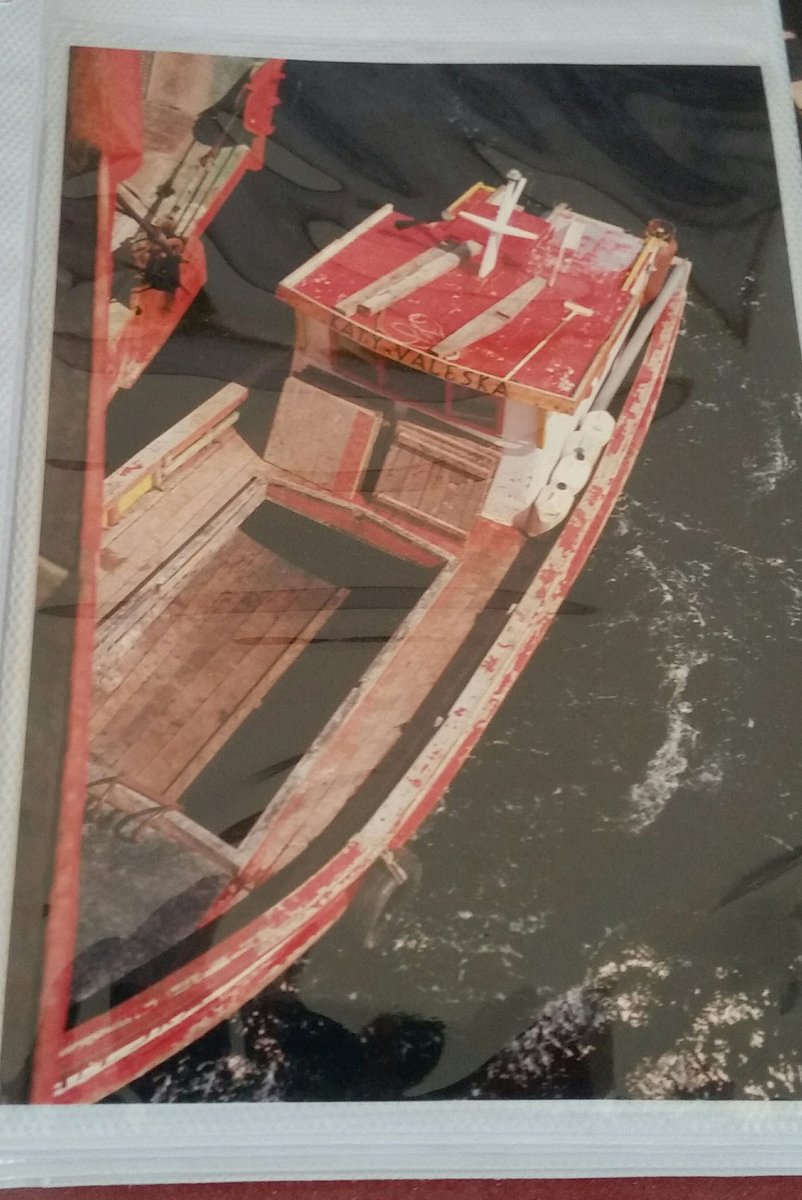 hydra_66's tweet photo. @patieEcrit Escale à #PuertoEden avec le ferry "Puerto Eden", de Puerto Montt à Puerto Natales, au début du siècle #Navimag #Chile😍 https://t.co/kmhHJhXNbM