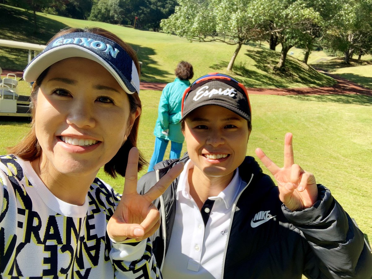 yanamicha's tweet photo. 本日、40組大型貸切コンペのニヤピン対決をしてきました⛳️
お天気も良くゴルフ日和でした🏌️‍♀️
ご参加していただきました皆さま、ありがとうございました😊 https://t.co/YqePujEDj7