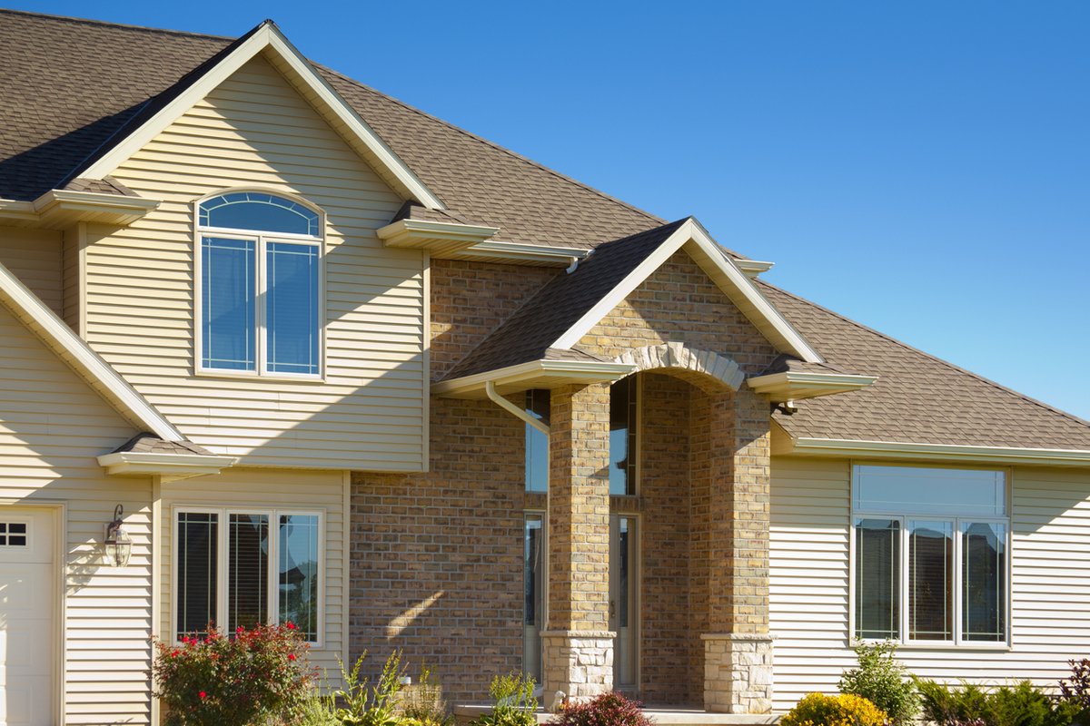 rodasroofingnc's tweet photo. When was the last time you inspected your siding? We recommend giving it a visual inspection every six months for signs of damage, wood rot, and termites. https://t.co/Cco51WIDfL