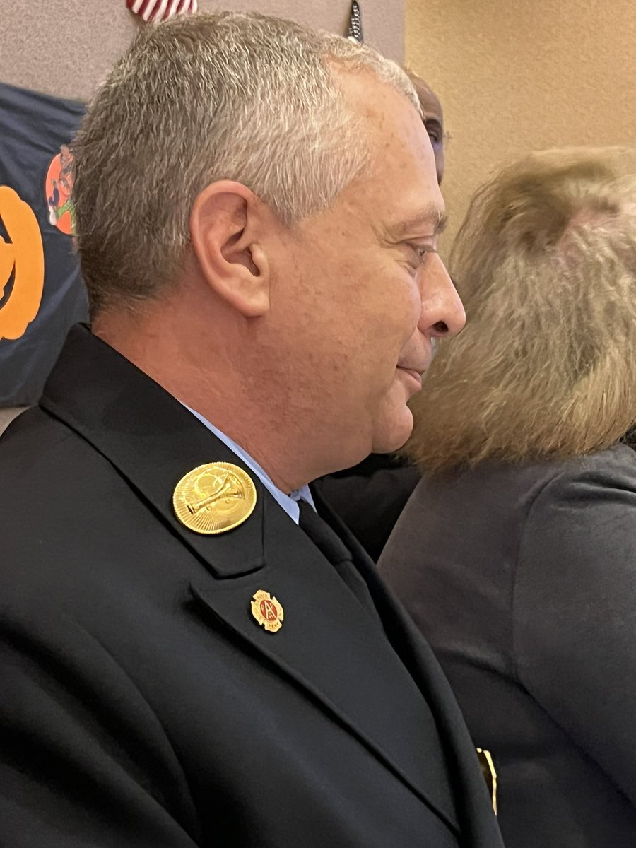 benitazahn's tweet photo. Honored to keynote at the 1st First Responders Award Pgm @Rotary club of Albany congrats @AlbanyFFs Lt Mark Fusco and. @albanypolice Detective Jesse Mall https://t.co/FhSlKcBPCo