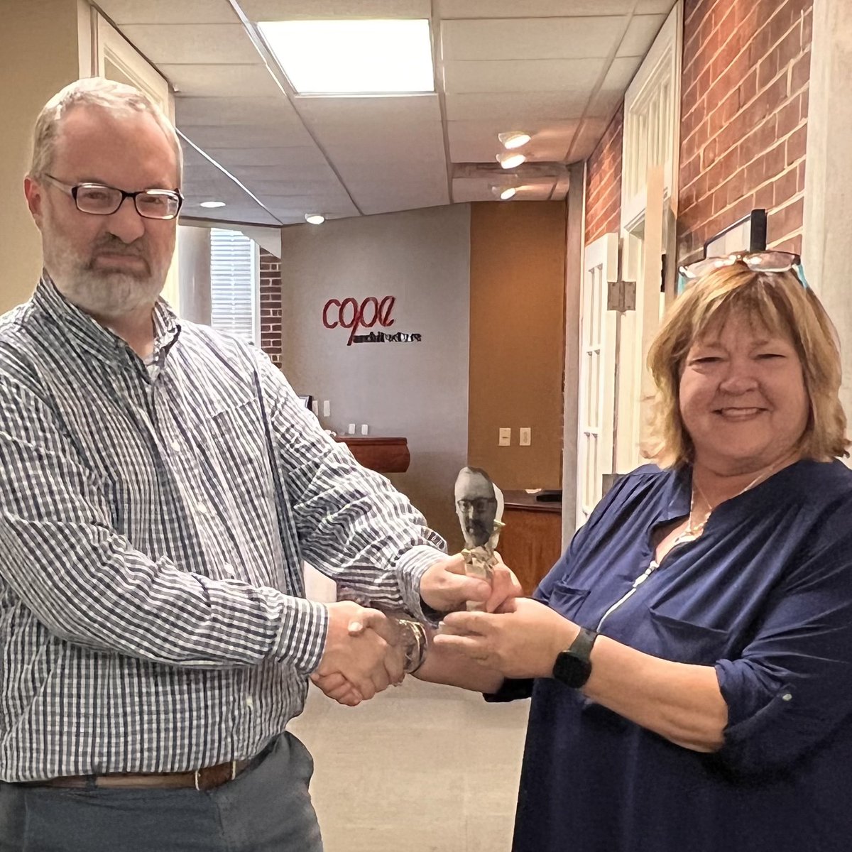CopeArchitects's tweet photo. • 5th annual chili cook-off • 

Robert (our reigning champ) had to hand over the trophy. Congrats to Janet for earning the trophy this year 🥇 https://t.co/tugwVtqxHN