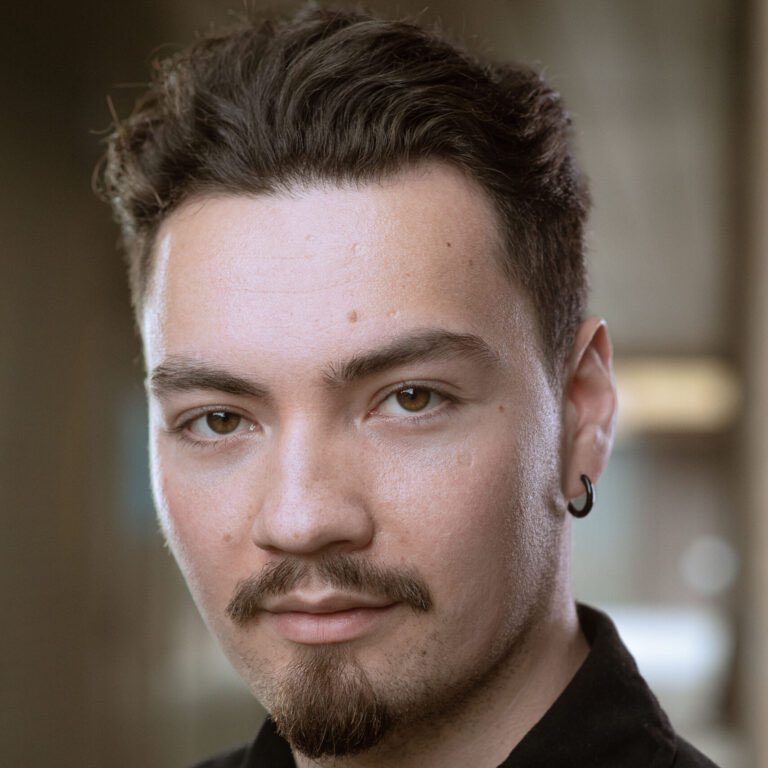 Claraty Voices (@claratyvoices) on Twitter photo Say hello to <a href="/stefanchanyaem/">Stefan Chanyaem</a>
Stefan is a Eurasian actor & voice actor hailing from London. His versatile voice can be heard across corporate projects and a smorgasbord of characters in hotly anticipated videogames.
bit.ly/3DzwoDF Say hello to <a href="/stefanchanyaem/">Stefan Chanyaem</a>
Stefan is a Eurasian actor & voice actor hailing from London. His versatile voice can be heard across corporate projects and a smorgasbord of characters in hotly anticipated videogames.
bit.ly/3DzwoDF