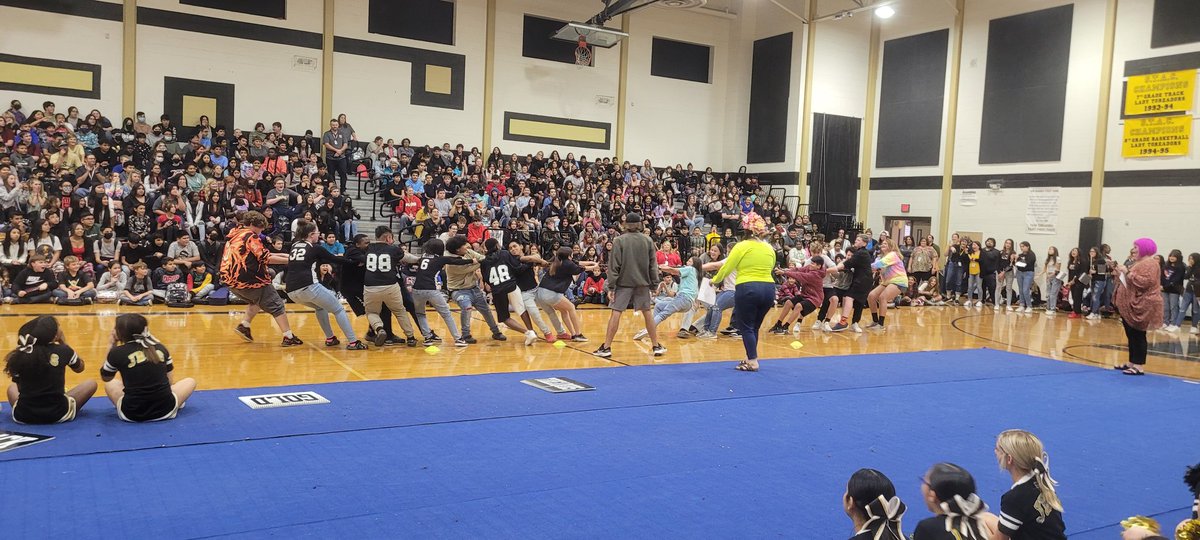 JimBarnesMS's tweet photo. The JBMS PEP Rally was a tremendous success! #JBMSisBOLD #CultureCultivators #WeAreSeguin https://t.co/dMx9NWGC0r