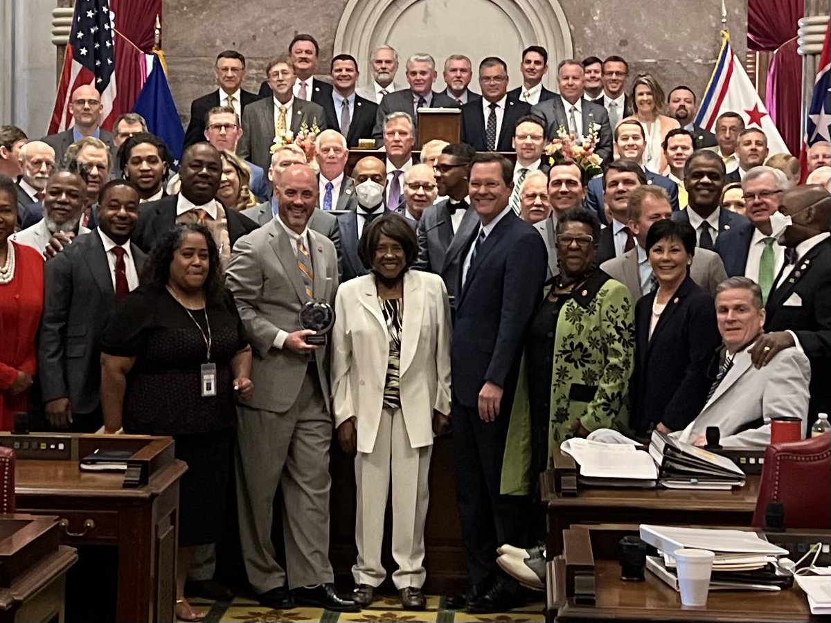 CSexton25's tweet photo. We’re incredibly saddened by the news of Rep. Barbara Cooper’s passing. She dedicated her life to serving her community &amp; the State of Tennessee. While we lost a most revered friend &amp; colleague, heaven has gained an angel.  Please take a moment to pray for her family &amp; friends. https://t.co/Jc9grfNNnD