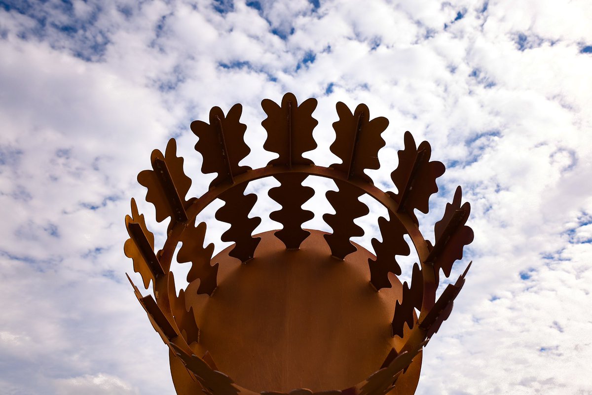 The story starts in 1991 on April Fools day as Vanna White cuts the ribbon -christening the diamond Lady.  32 years later it's still going strong. #nevergiveup #livestrong #tetanus