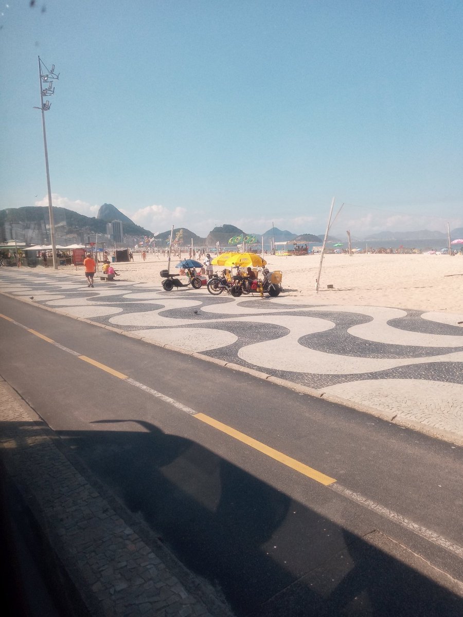 riotouristguide's tweet photo. Bus in Rio de Janeiro is like that. Look at this view of Copacabana Beach.
#riotouristguide #copacabanabeach #rio #tourism #travel #beach #landscape #wanderlust #buswindow https://t.co/A5aAmLPTvw