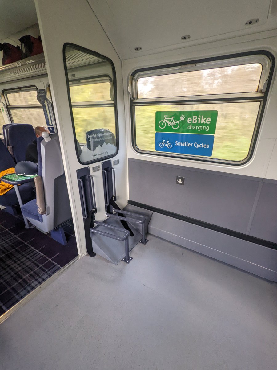 hannahcmuir's tweet photo. Exciting to see @ScotRail Highland Explorer carriage today on the Glasgow-Oban train! 🚲🚆 Would be great to see these across the rest of the country too @Transcotland @ScotRail! 😃 
#activetravel https://t.co/VWNoWNssvE
