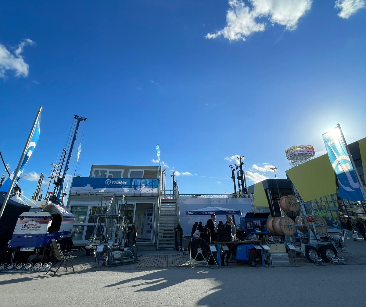 trenchlesssales's tweet photo. The weather is looking good in Munich! Ready for @baumaOfficial 2022 this week. Come and see us on the @JakobThalerGmbH outdoor stand FN 523/2 (check https://t.co/7fA4VLnIaE for a map) #teamtrenchless #winches #cabledrumtrailers https://t.co/z5CqWkNoII