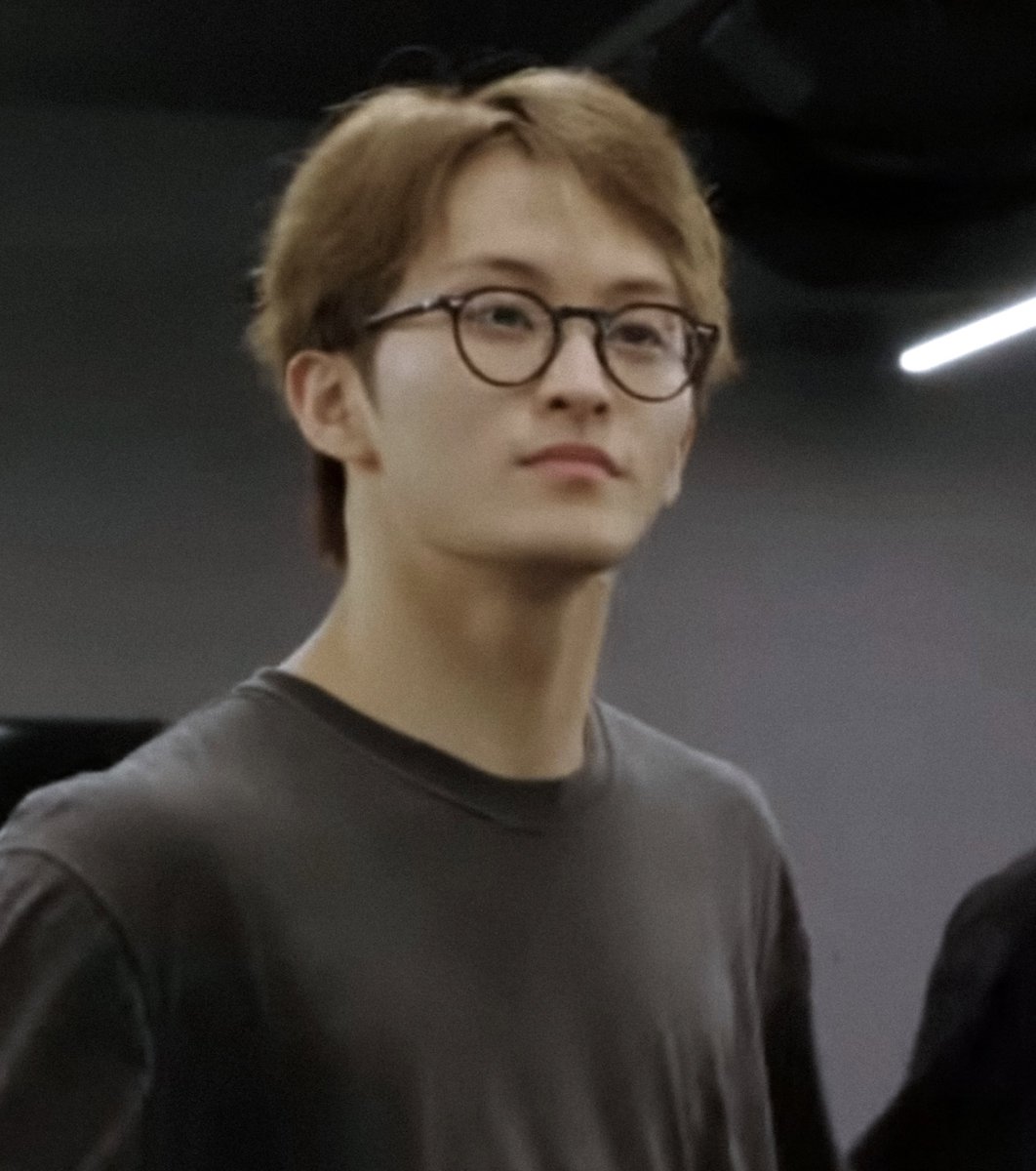 Ieemarkees's tweet image. oh...