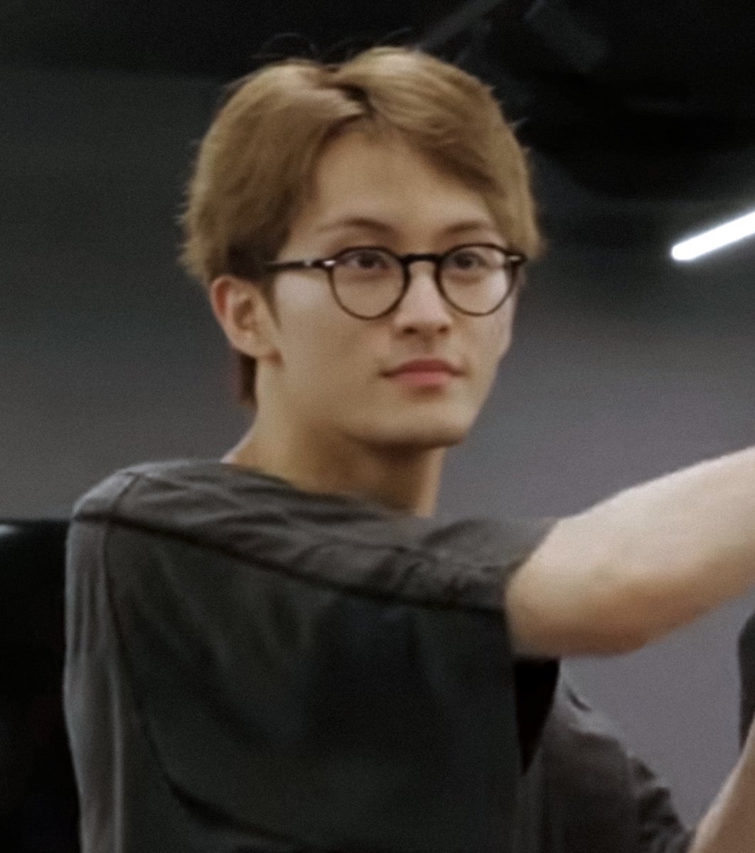 Ieemarkees's tweet image. oh...