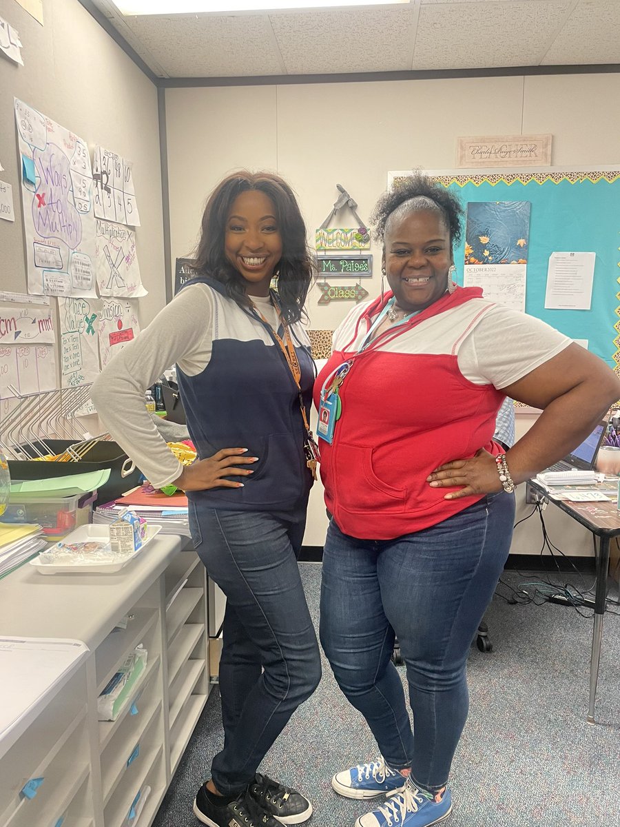 Twinning with <a href="/PaigeCharlis/">Charlis Paige</a> for Red Ribbon week!!