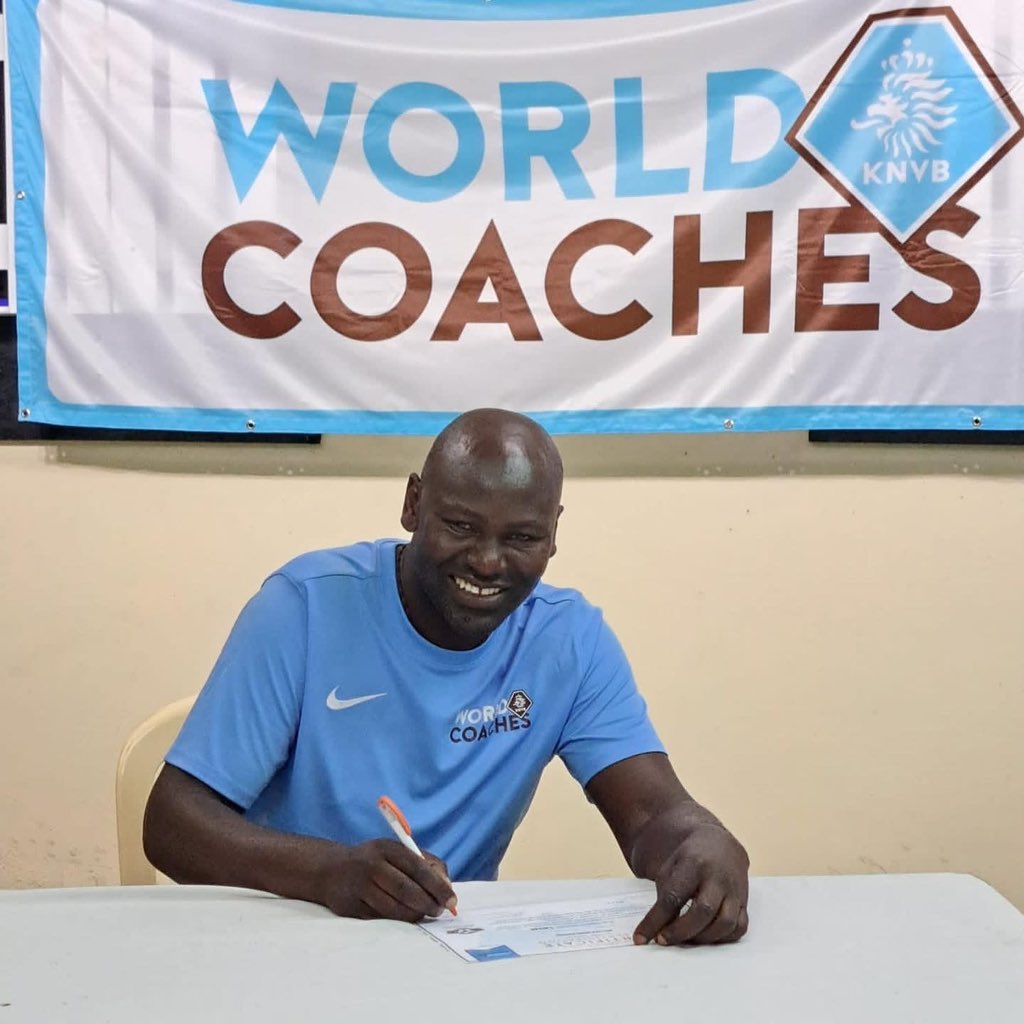 ExpresssoccerKe's tweet photo. Our Sports Director, Was recently certified by the @KNVB after attending #world #coaches training.
This and many of his expertise will help catapult the Academy to another level of soccer training.
#congratulations
#weareexpress #chezaboli https://t.co/jJ1I5wyBLU