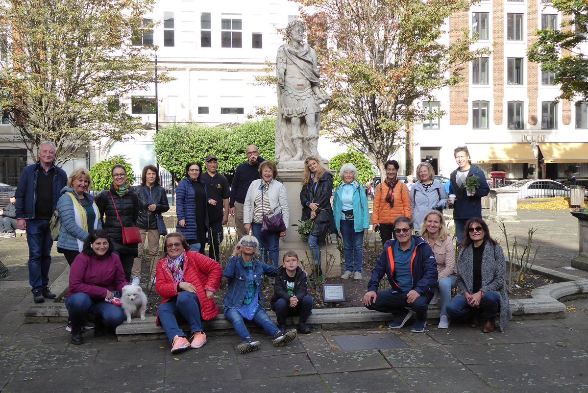walklikeahuman's tweet photo. Since 2018 Bulgarian Londoners look after the roses in Golden Square in Soho planted by them as a gift to other Londoners. Photos from the October 2022 pruning. https://t.co/VXSUa67epE