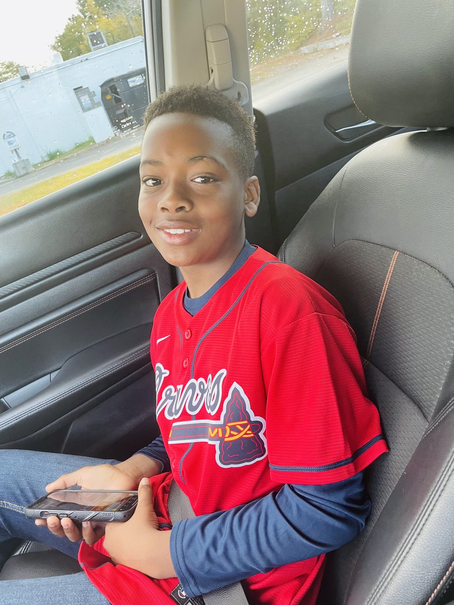 SaterialW's tweet photo. Today just happens to be Jersey Day for the both of us today. It’s Red Ribbon Week for Lil Zay (Team Up against drugs) & Spirit week for me(wear your favorite team jersey). Since baseball is my baby favorite sport we decided to rep them Atlanta Braves
#ApplingMiddleSchool #HOPE https://t.co/HSGkW8FvU4