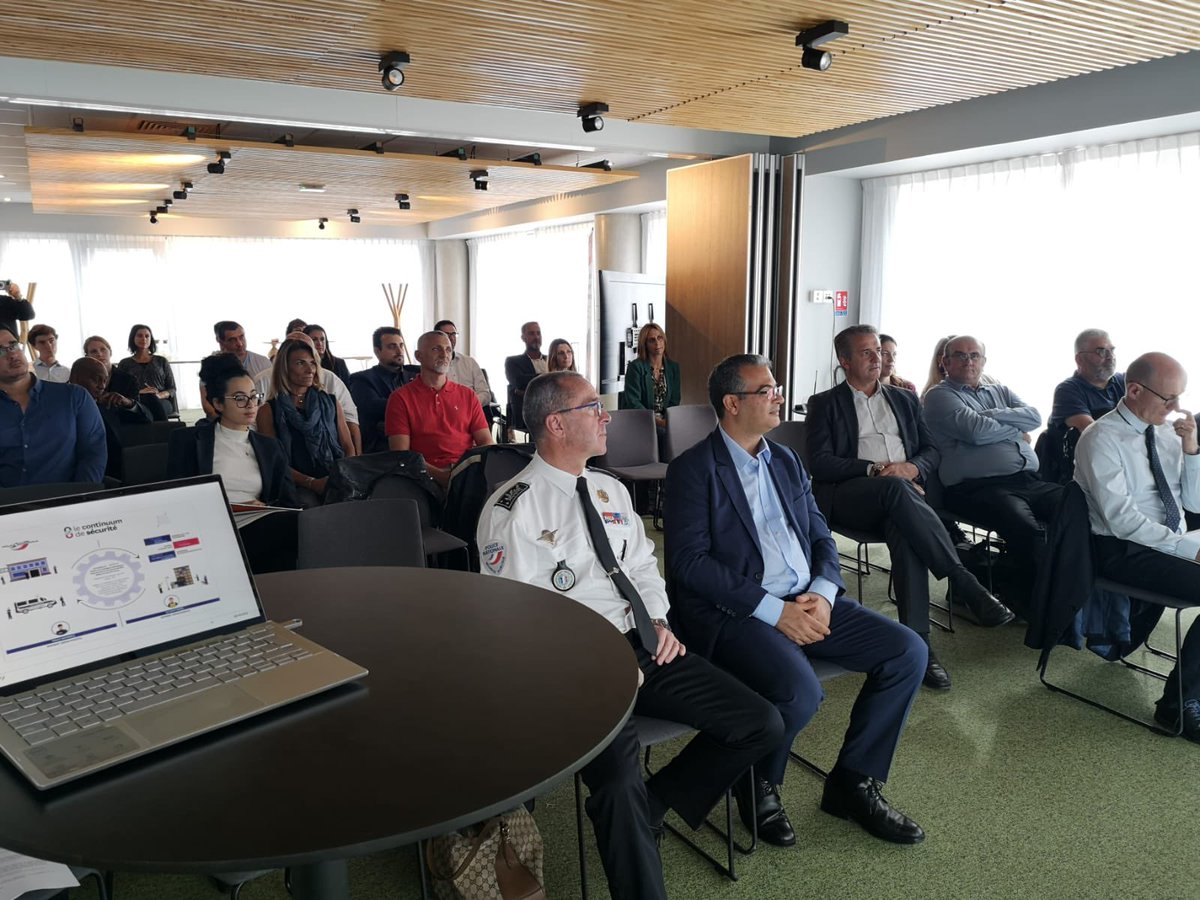 PoliceNat34's tweet photo. #TourdesRégions du @GesPrivee
à #Montpellier. 50 professionnels de la
sécurité privée présents pour échanger sur les problématiques du métier avec le CNAPS, Yannick Blouin directeur de @PoliceNat34 , le GES et la FFSP
#GesPrivée #SécuritéPrivée #FFSP #CNAPS https://t.co/2kYi4hhvmv