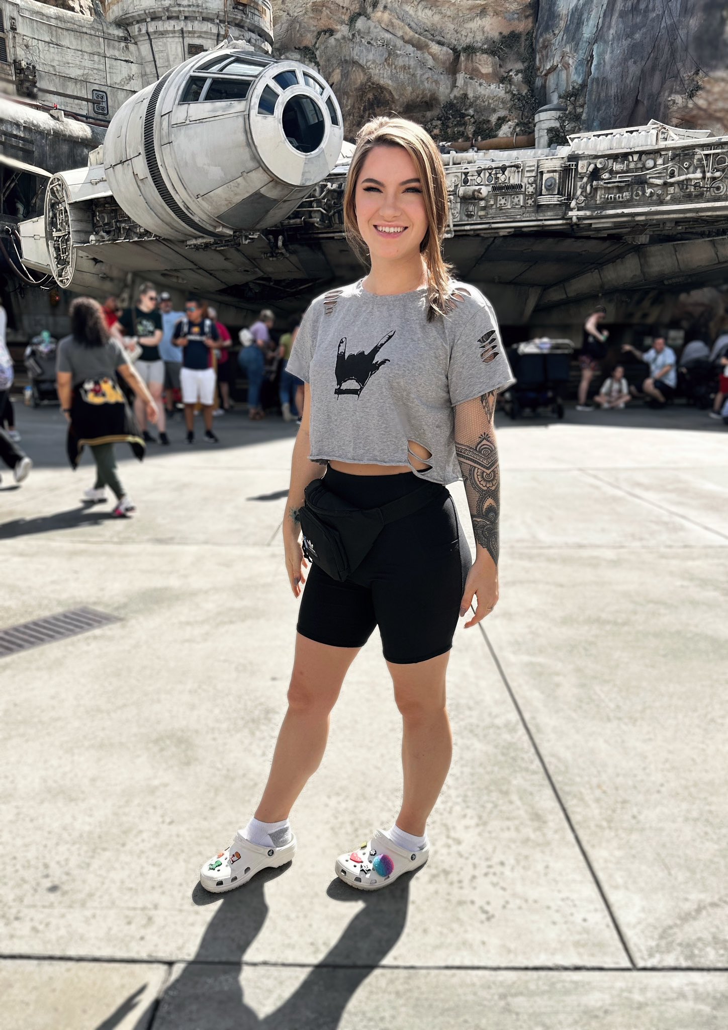 Sparkling Sprite on Twitter: "I always squint so much when I smile lol https://t.co/Oer31AetYr