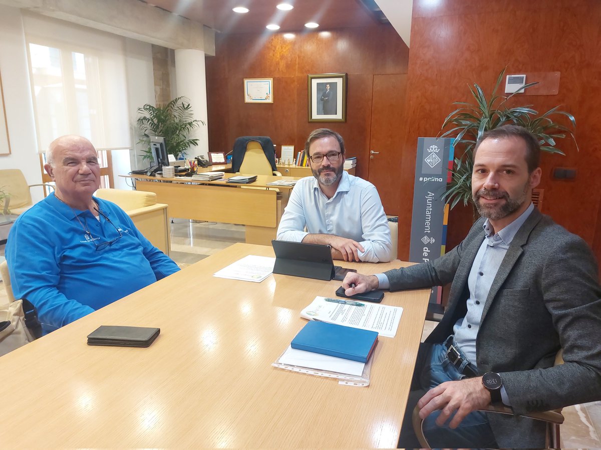 Reunió amb el @grupguell per xerrar de la propera edició de la marxa des Güell a Lluc a peu. Com a @ajuntpalma, col·laborarem, com sempre, en tot allò que faci falta.