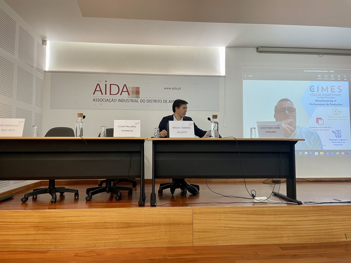 Elena Pallarés tweet media