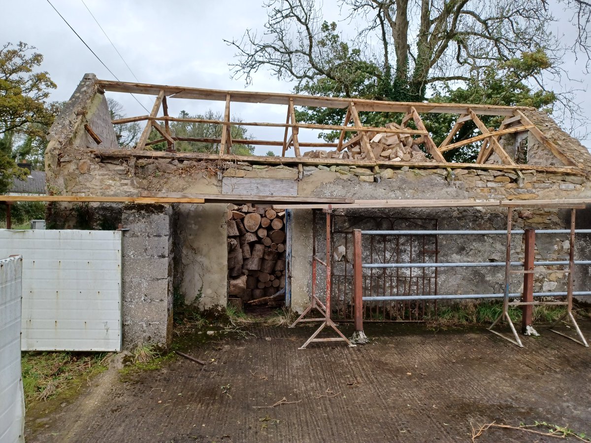 colmstenson's tweet photo. Before and during photos of a conservation job on an old Stable/pigsty under the @agriculture_ie @Dept_ECC #GLAS #traditionalfarmbuildings
Along with #eritagecouncil.
Nice to see it it will be in use for a long time to come. Louvered window going in to allow nesting inside also. https://t.co/ryjrMZVWwd