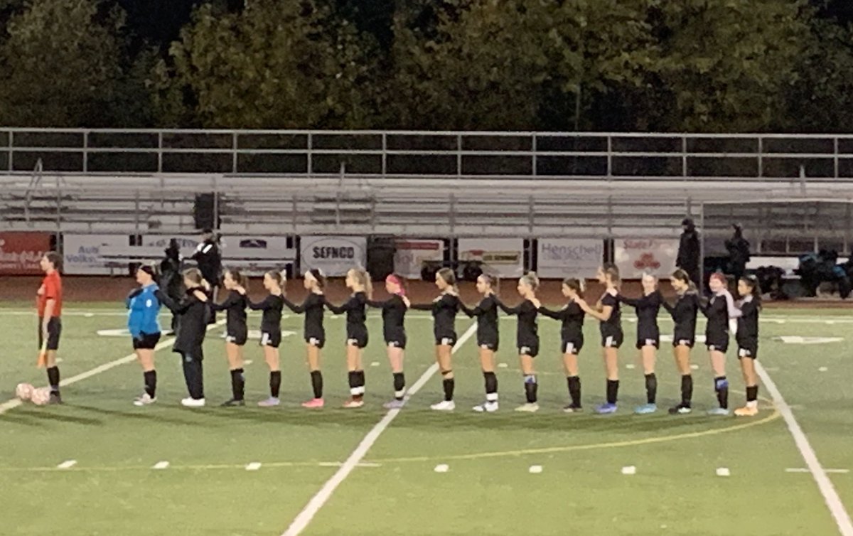 Senior night AND clinched the PCL! BLHS Ladies Soccer is your league CHAMP! Congratulations and good luck in the post season! 🔥⚽️🔥 <a href="/BLHSInformation/">Bonney Lake High Sch</a> <a href="/heartofpanther/">Panther Athletics</a> <a href="/SumnerSchools/">Sumner-Bonney Lake School District</a> @LaurieDent1