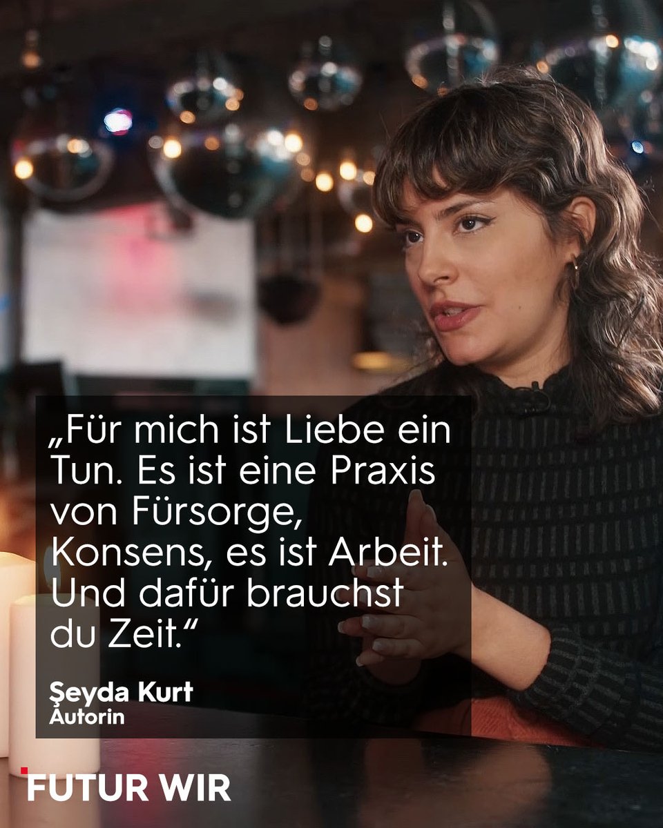 Futur Wir, Teil 2: Wie wollen wir lieben? Die Autorin <a href="/sineb_el_media/">Sineb_El_Masrar</a> widmet sich dem Thema Liebe im Gespräch mit #SeydaKurt. TV-Erstausstrahlung am 29.10.2022 um 19:20 Uhr auf <a href="/3sat/">3sat</a> und in der Mediathek: bit.ly/3FizwFb