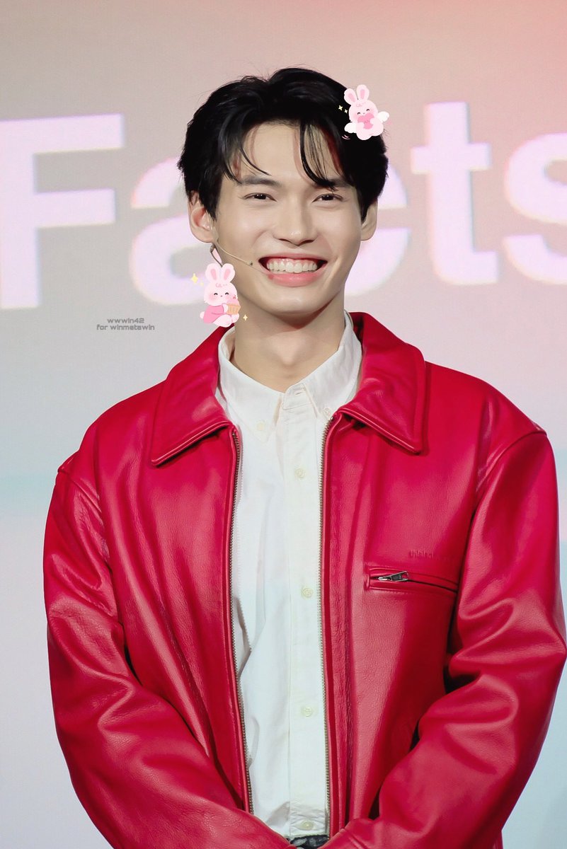 metxwinie's tweet photo. cute in red for today’s event!🥰‼️

Win x Taokaenoi
TKNLoveWinLoveWorldDay https://t.co/auqPop47eo