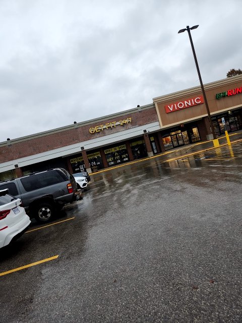 CubieRob's tweet photo. Justmerob found #bitcoin in a User vault at this location! Join me playing #coinhuntworld, It's awesome! https://t.co/z10kDYeVDM #cryptocurrency #98216 https://t.co/Rsqny47swV